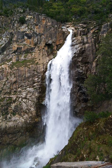 Feather Falls, Plumas National Forest - Ca [OC] [1520x2280] : r/EarthPorn