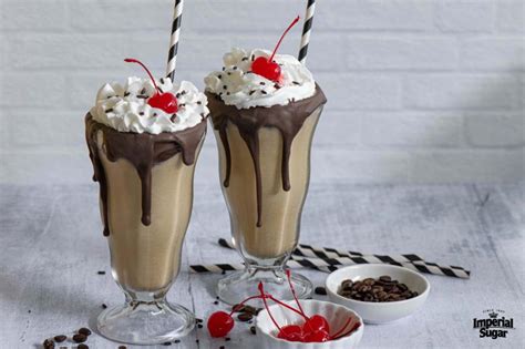 Mexican Coffee Milkshakes | Imperial Sugar