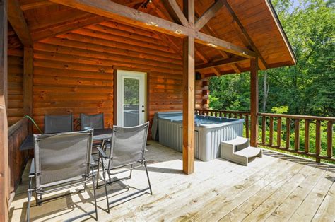 Lake View Cabin - Book Your Stay