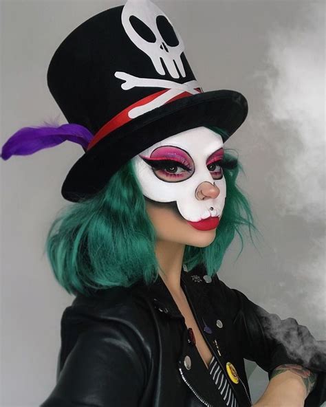 Pin by Lëtii Juarez on Maquillaje fantasia | Cute halloween makeup, Disney villain costumes ...