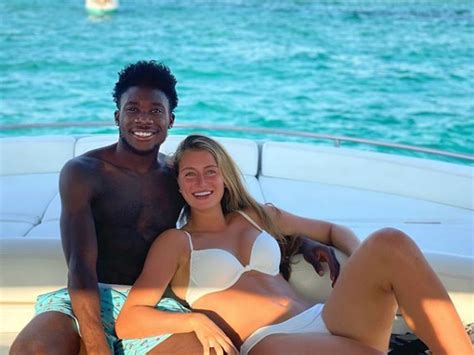 Alphonso Davies Girlfriend Jordyn Huitema Wiki 2022- Age, Net Worth ...