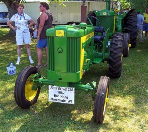 John Deere 320: Specs, Engine, Transmission, Dimensions