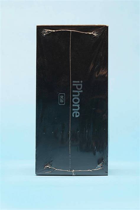 Unopened First-Gen iPhone Auctions for $35K USD | Hypebae