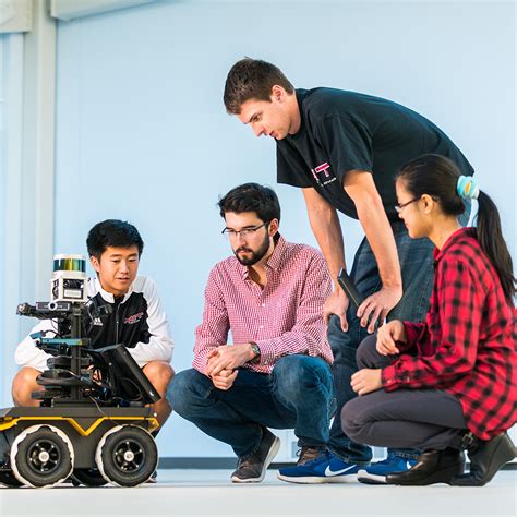 MIT School of Engineering | » Putting Projects at the Forefront