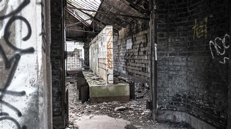 Locker room inside abandon coal mine | Donny Snoeij | Flickr