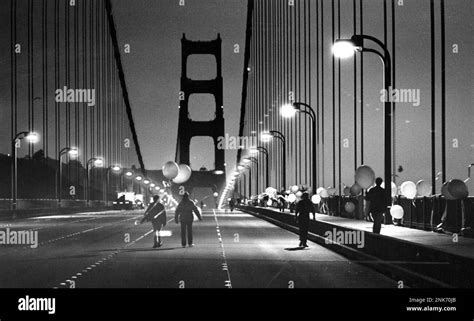 Golden Gate Bridge walkers broke through barriers and walked on the ...