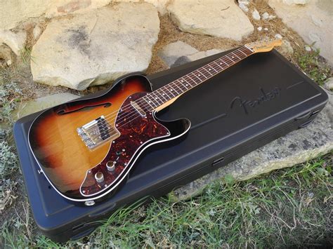 FSR 2014 Deluxe Telecaster Thinline Fender - Audiofanzine