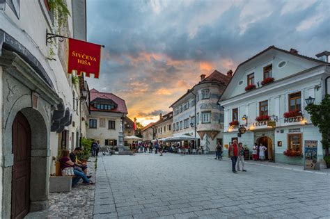 Visit And Explore the Medieval Old Town of Radovljica, Slovenia