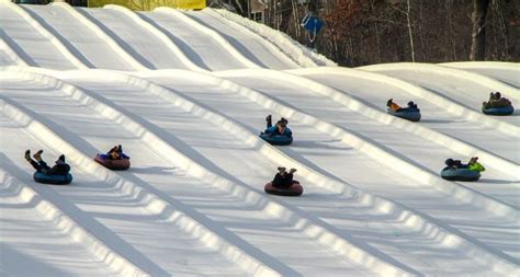 Buck Hill Resort - Skiing, Snowboarding, Snow Tubing, Disc Golf - Visit Lakeville Minnesota