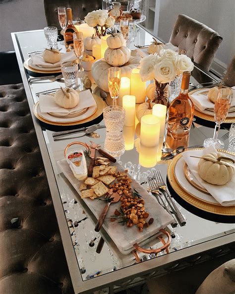 30+ Simple Thanksgiving Table Decorations - DECOOMO