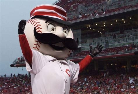 Mr. Redlegs | Cincinnati Reds mascot Mr. Redlegs at Great Am… | Flickr