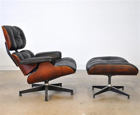Charles and Ray Eames Eames Lounge Chair and Ottoman | 1stDibs