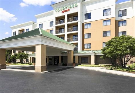 Courtyard Philadelphia Langhorne - UPDATED 2017 Prices & Hotel Reviews (PA - Bucks County ...