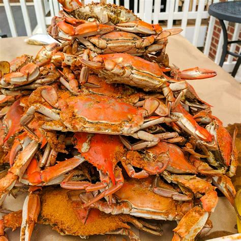 Premium Large Male Maryland Blue Crabs - Dozen by Cameron's Seafood ...