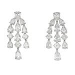 Pair of Diamond Earrings 鑽石耳環一對 | Magnificent Jewels | 2021 | Sotheby's