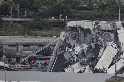 Bridge Collapse in Italy Kills at Least 30 as Vehicles Plunge 150 Feet ...