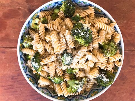 Spiral Pasta with Parmesan-Roasted Broccoli