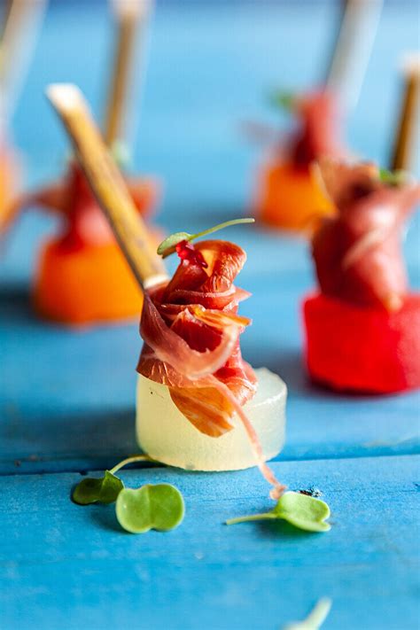 Melon skewers with Parma ham – License Images – 13517048 StockFood