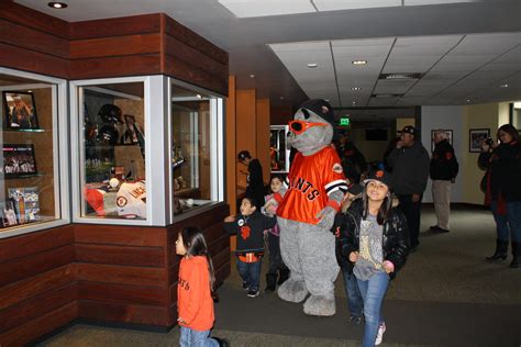 Oracle Park Tours in San Francisco - Giants Enterprises