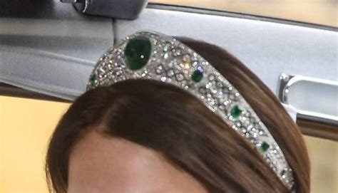 Princess Eugenie's wedding tiara - the Greville emerald kokoshnik ...