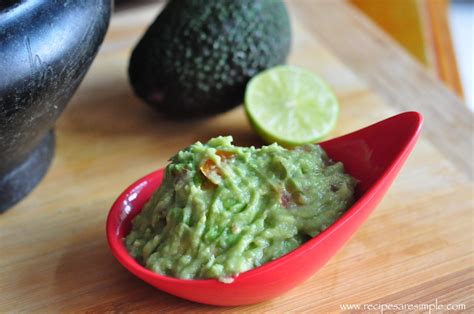 Guacamole - Easy Mexican Avocado Dip - Recipe