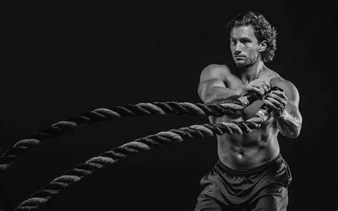 23 Battle Ropes Exercises to Burn More Fat - Onnit Academy