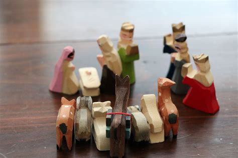 A Four Year Old and The Nativity | The Happy Wonderer ~ ellen b.