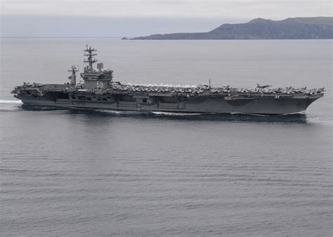 USS Nimitz (CVN-68) : Aircraft Carriers