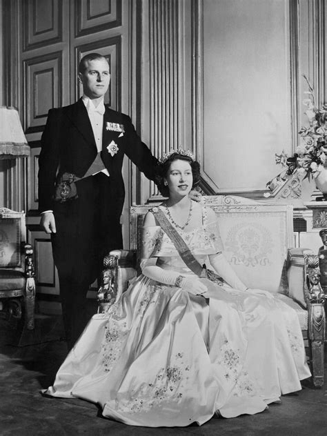 Queen Elizabeth and Prince Philip The Bride: Queen Elizabeth II of ...