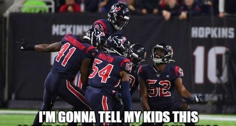 Hilarious memes celebrate Texans' win over Patriots