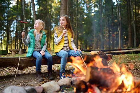 Easy Campfire Safety Rules for Kids and Parents – Bird's Eye Meeple