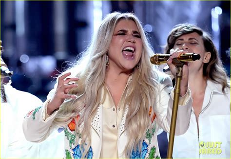 Photo: kesha performance grammys 2018 12 | Photo 4023202 | Just Jared