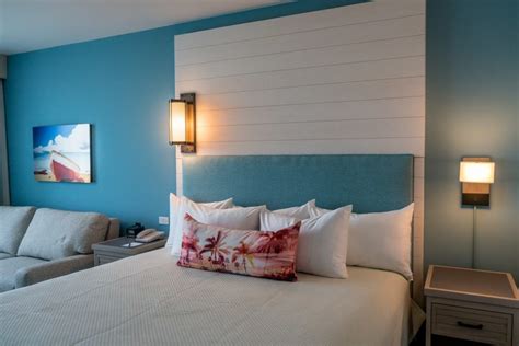 Loews Sapphire Falls Resort: Rooms - photos, details, & more