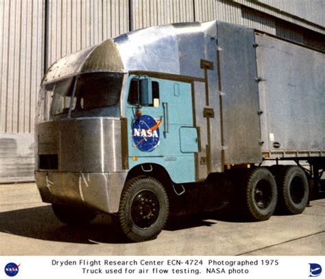 DIECIOCHO RUEDAS: PETERBILT 372… EL PRIMER COE AERODINÁMICO EN ESTADOS ...