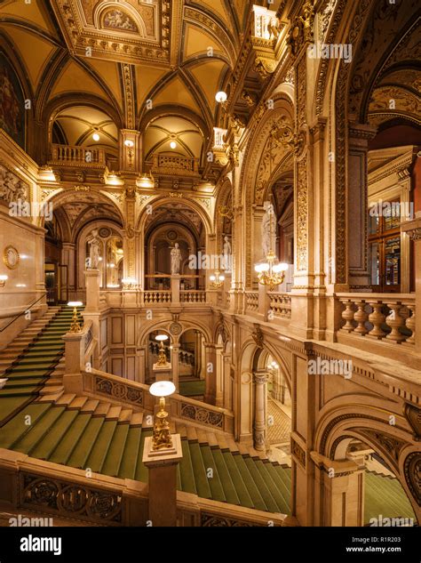 Vienna opera house interior hi-res stock photography and images - Alamy