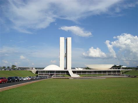 Architecture Classics: National Congress / Oscar Niemeyer | ArchDaily