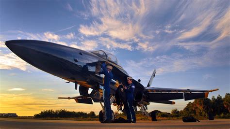 How to attend: Great Florida Air Show to feature Blue Angels, F-16 at Melbourne airport