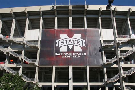 Mississippi State University Stadium | Mississippi state, Mississippi ...