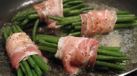 German Green Beans with Bacon • MyBestGermanRecipes.com