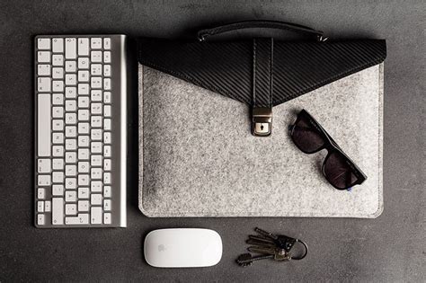 20 Awesome Accessories for Your New MacBook - Hongkiat