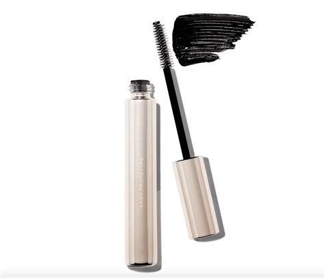 5 Mascaras for Curling Straight Lashes