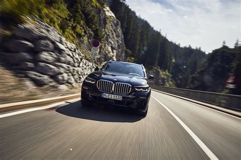 BMW Launches Plug-In Hybrid X5 xDrive45e With 388 HP, Up To 54 Miles Of EV Range | Carscoops