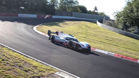 Porsche 919 EVO Smashes Nurburgring Record | 6speedonline