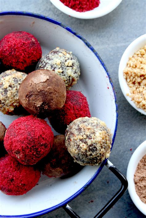 4 ingredient super-easy no-cook chocolate truffles - zenbelly