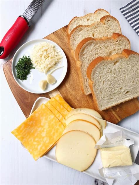 Garlic Bread Grilled Cheese - My Casual Pantry