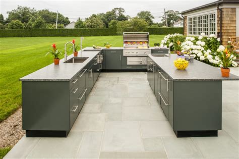 L Shaped Outdoor Kitchen for Small & Medium Sized Spaces