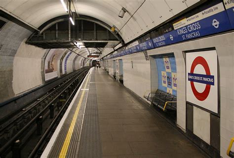 King's Cross St. Pancras Underground station | Victoria Line… | Flickr