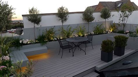 Best 21 Modern Roof Garden Design Ideas - Inspiring Rooftops