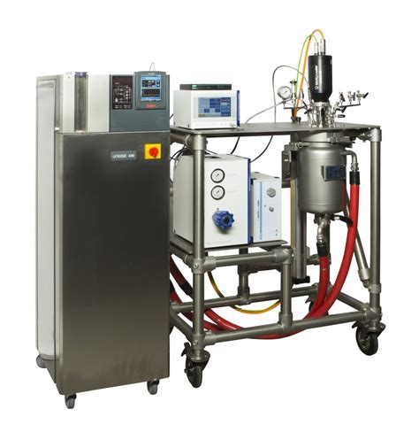 Polymerization reactor for polyolefin synthesis - Suurmond