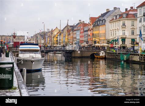 Copenhagen nyhavn winter hi-res stock photography and images - Alamy